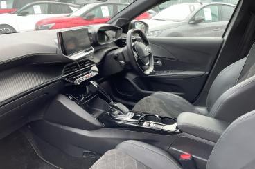 SPOTICAR Peugeot 208 E-208 50kwh Gt Premium Auto 5dr Used Car - Hatchback Electric White - Newark On Trent - 1200557554_2