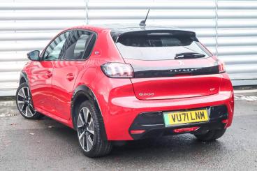 SPOTICAR Peugeot 208 E-208 50kwh Gt Premium Auto 5dr Used Car - Hatchback Electric Red - Stourbridge - 1200558285_2