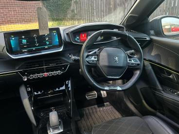 SPOTICAR Peugeot 208 E-208 50kwh Gt Premium Auto 5dr Used Car - Hatchback Electric Red - Portsmouth - 1200564294_2