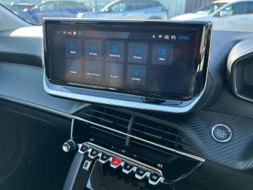 SPOTICAR Peugeot 208 E-208 50kwh Allure Auto 5dr (7.4kw Charger) Used Car - Hatchback Electric Blue - Tonbridge - 1200567070_5