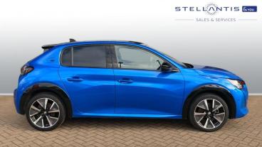 SPOTICAR Peugeot 208 E-208 50kwh Gt Premium Auto 5dr Used Car - Hatchback Electric Blue - London - 1200570254_2