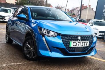SPOTICAR Peugeot 208 E-208 50kwh Allure Premium Auto 5dr Used Car - Hatchback Electric Blue - Stourbridge - 1200570385_1