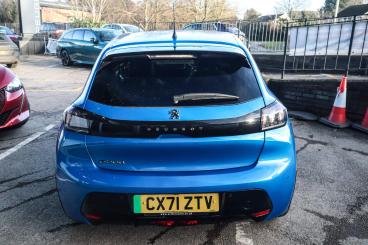 SPOTICAR Peugeot 208 E-208 50kwh Allure Premium Auto 5dr Used Car - Hatchback Electric Blue - Stourbridge - 1200570385_4