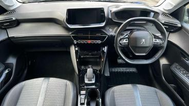 SPOTICAR Peugeot 208 E-208 50kwh Allure Premium Auto 5dr (7kw Charger) Used Car - Hatchback Electric Black - Godalming - 1200570757_5