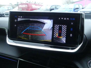 SPOTICAR Peugeot 208 E-208 51kwh Gt Auto 5dr (7.4kw Charger) Used Car - Hatchback Electric  - Devizes - 1200573159_2