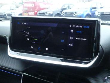 SPOTICAR Peugeot 208 E-208 51kwh Gt Auto 5dr (7.4kw Charger) Used Car - Hatchback Electric  - Devizes - 1200573159_5