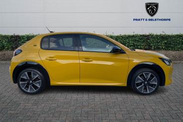 SPOTICAR Peugeot 208 E-208 50kwh Gt Auto 5dr Used Car - Hatchback Electric Yellow - Newark On Trent - 1200574186_4