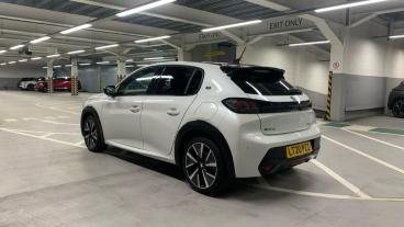 SPOTICAR Peugeot 208 E-208 50kwh Gt Line Auto 5dr Used Car - Hatchback Electric White - West London - 1200582259_5
