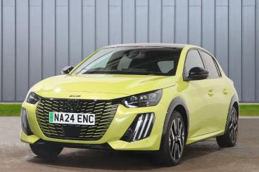 SPOTICAR Peugeot 208 E-208 51kwh Gt Auto 5dr (7.4kw Charger) Used Car - Hatchback Electric Yellow - Weston-super-mare - 1200596938_3