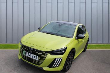 SPOTICAR Peugeot 208 E-208 51kwh Gt Auto 5dr (7.4kw Charger) Used Car - Hatchback Electric Yellow - Dorchester - 1200603129_4