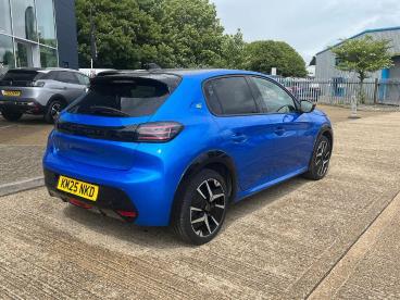 SPOTICAR Peugeot 208 E-208 50kwh Gt Auto 5dr (7.4kw Charger) Used Car - Hatchback Electric Blue - Kettering - 1200605763_3