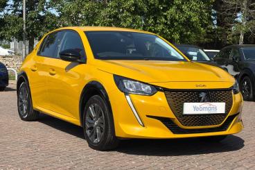 SPOTICAR Peugeot 208 E-208 50kwh Allure Premium Auto 5dr (7kw Charger) Used Car - Hatchback Electric Yellow - Worthing - 1200606623_1
