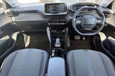 SPOTICAR Peugeot 208 E-208 50kwh Allure Premium Auto 5dr (7kw Charger) Used Car - Hatchback Electric Yellow - Worthing - 1200606623_3