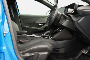 SPOTICAR Peugeot 208 E-208 50kwh Gt Auto 5dr (11kw Charger) Used Car - Hatchback Electric Blue - Keighley - 1200607360_4