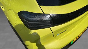 SPOTICAR Peugeot 208 E-208 51kwh Gt Auto 5dr (7.4kw Charger) Used Car - Hatchback Electric Yellow - Godalming - 1200608224_5