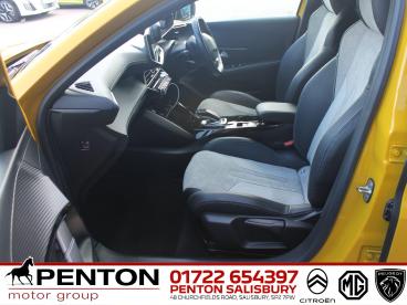SPOTICAR Peugeot 208 E-208 50kwh Gt Premium Auto 5dr Used Car - Hatchback Electric Yellow - Salisbury - 1200610814_2