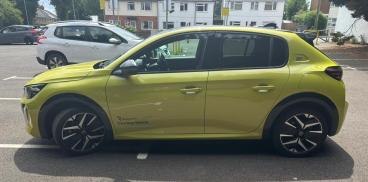 SPOTICAR Peugeot 208 E-208 51kwh Gt Auto 5dr (7.4kw Charger) Used Car - Hatchback Electric Yellow - Hinckley - 1200610822_4