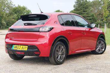 SPOTICAR Peugeot 208 E-208 50kwh Allure Premium Auto 5dr (7kw Charger) Used Car - Hatchback Electric Red - Eastbourne - 1200610891_3