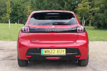 SPOTICAR Peugeot 208 E-208 50kwh Allure Premium Auto 5dr (7kw Charger) Used Car - Hatchback Electric Red - Eastbourne - 1200610891_4