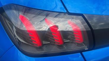 SPOTICAR Peugeot 208 E-208 50kwh Allure Premium Auto 5dr Used Car - Hatchback Electric Blue - Maidstone - 1200611294_5