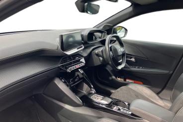 SPOTICAR Peugeot 208 E-208 50kwh Gt Premium Auto 5dr (7kw Charger) Used Car - Hatchback Electric Black - Newbury - 1200633594_2