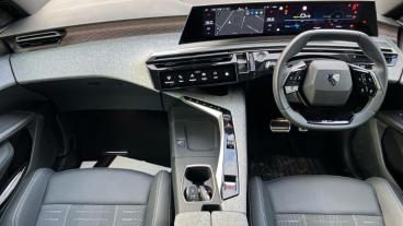 SPOTICAR Peugeot E-3008 73kwh Gt Auto 5dr Used Car - Suv Electric White - Sale - 1200553489_4