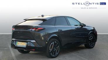 SPOTICAR Peugeot E-3008 73kwh Gt Auto 5dr Used Car - Suv Electric Grey - Nottingham - 1200563367_3