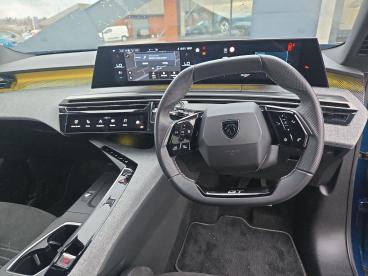 SPOTICAR Peugeot E-3008 73kwh Gt Auto 5dr Used Car - Suv Electric Blue - Workington - 1200574042_3