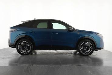 SPOTICAR Peugeot E-3008 73kwh Gt Auto 5dr Used Car - Suv Electric Blue - Epsom - 1200579995_5