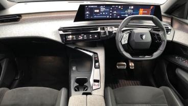 SPOTICAR Peugeot E-3008 73kwh Gt Auto 5dr Used Car - Suv Electric White - Sale - 1200582794_4