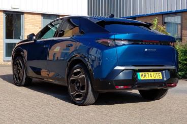 SPOTICAR Peugeot E-3008 73kwh Gt Auto 5dr Used Car - Suv Electric Blue - Fareham - 1200588087_5
