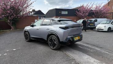 SPOTICAR Peugeot E-3008 73kwh Gt Auto 5dr Used Car - Suv Electric Grey - Nottingham - 1200593175_5