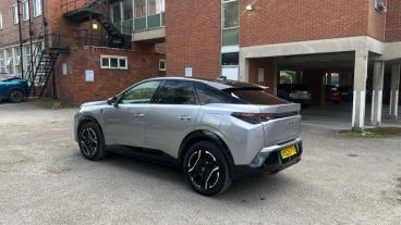 SPOTICAR Peugeot E-3008 73kwh Gt Auto 5dr Used Car - Suv Electric Grey - Stockport - 1200593428_5