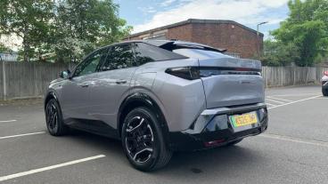 SPOTICAR Peugeot E-3008 73kwh Gt Auto 5dr Used Car - Suv Electric Grey - Walton On Thames - 1200598708_5