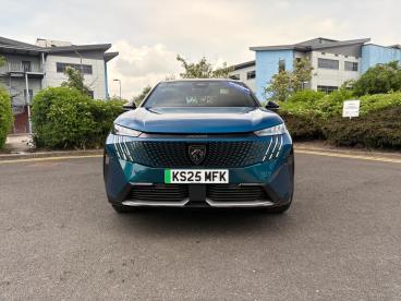 SPOTICAR Peugeot E-3008 73kwh Gt Auto 5dr Used Car - Suv Electric Blue - Crewe - 1200600925_2
