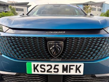 SPOTICAR Peugeot E-3008 73kwh Gt Auto 5dr Used Car - Suv Electric Blue - Crewe - 1200600925_5