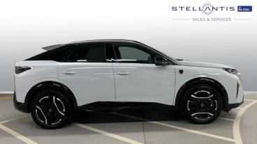 SPOTICAR Peugeot E-3008 73kwh Gt Auto 5dr Used Car - Suv Electric White - West London - 1200601974_2