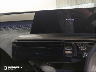 SPOTICAR Peugeot E-3008 73kwh Gt Auto 5dr (11kw Charger) Used Car - Suv Electric Grey - Eglinton - 1200603581_5