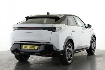SPOTICAR Peugeot E-3008 73kwh Gt Auto 5dr Used Car - Suv Electric White - Epsom - 1200611542_3