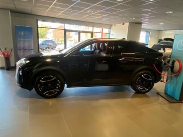 SPOTICAR Peugeot E-3008 73kwh Allure Auto 5dr Used Car - Suv Electric Black - Colchester - 1200617626_4