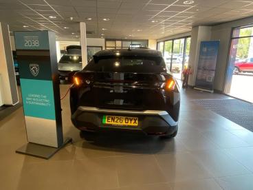 SPOTICAR Peugeot E-3008 73kwh Allure Auto 5dr Used Car - Suv Electric Black - Colchester - 1200617626_5