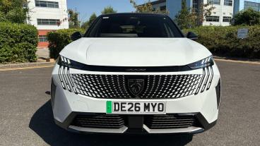 SPOTICAR Peugeot E-3008 73kwh Gt Auto 5dr (11kw Charger) Used Car - Suv Electric White - Crewe - 1200618026_2