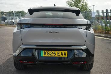 SPOTICAR Peugeot E-3008 73kwh Gt Auto 5dr Used Car - Suv Electric Grey - Bromsgrove - 1200622124_4