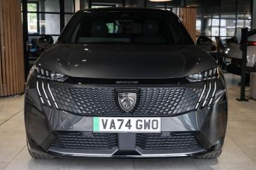 SPOTICAR Peugeot E-3008 73kwh Gt Auto 5dr Used Car - Suv Electric Grey - Stourbridge - 1200623511_3
