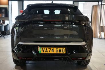 SPOTICAR Peugeot E-3008 73kwh Gt Auto 5dr Used Car - Suv Electric Grey - Stourbridge - 1200623511_4