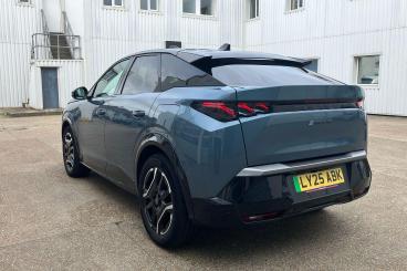 SPOTICAR Peugeot E-3008 73kwh Gt Auto 5dr (11kw Charger) Used Car - Suv Electric Blue - Dartford - 1200633277_2