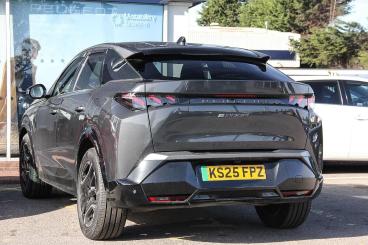 SPOTICAR Peugeot E-3008 73kwh Gt Auto 5dr (11kw Charger) Used Car - Suv Electric Grey - Bulkington - 1200640718_4