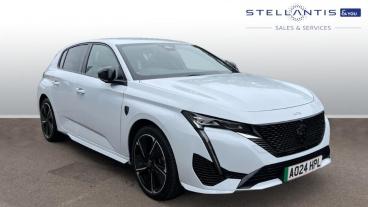 SPOTICAR Peugeot 308 E-308 54kwh Gt Auto 5dr Used Car - Saloon Electric White - Romford - 1200551596_1