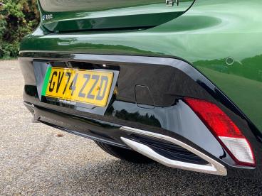 SPOTICAR Peugeot 308 E-308 54kwh Gt Auto 5dr Used Car - Saloon Electric Green - Eastbourne - 1200591381_4