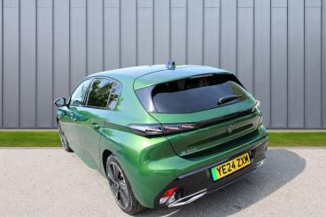 SPOTICAR Peugeot 308 E-308 54kwh Gt Auto 5dr Used Car - Saloon Electric Green - Dorchester - 1200603130_3